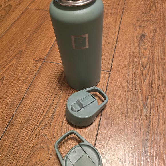 Iron Flask 32oz Water Bottle - Picture 3 of 3